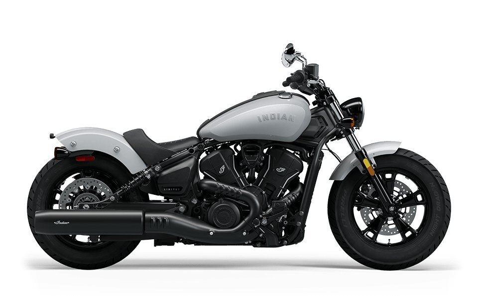 2025 Indian Scout Sixty Bobber Limited Ghost White Metallic Smoke