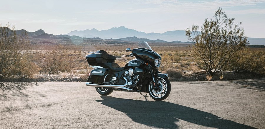 2025 Indian Roadmaster Dark Horse PowerBand Black Smoke