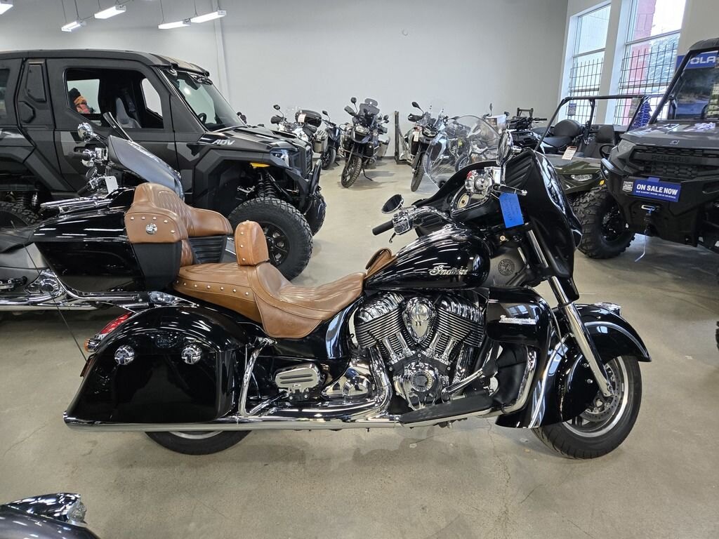 2015 Indian Motorcycle Roadmaster Thunder Black