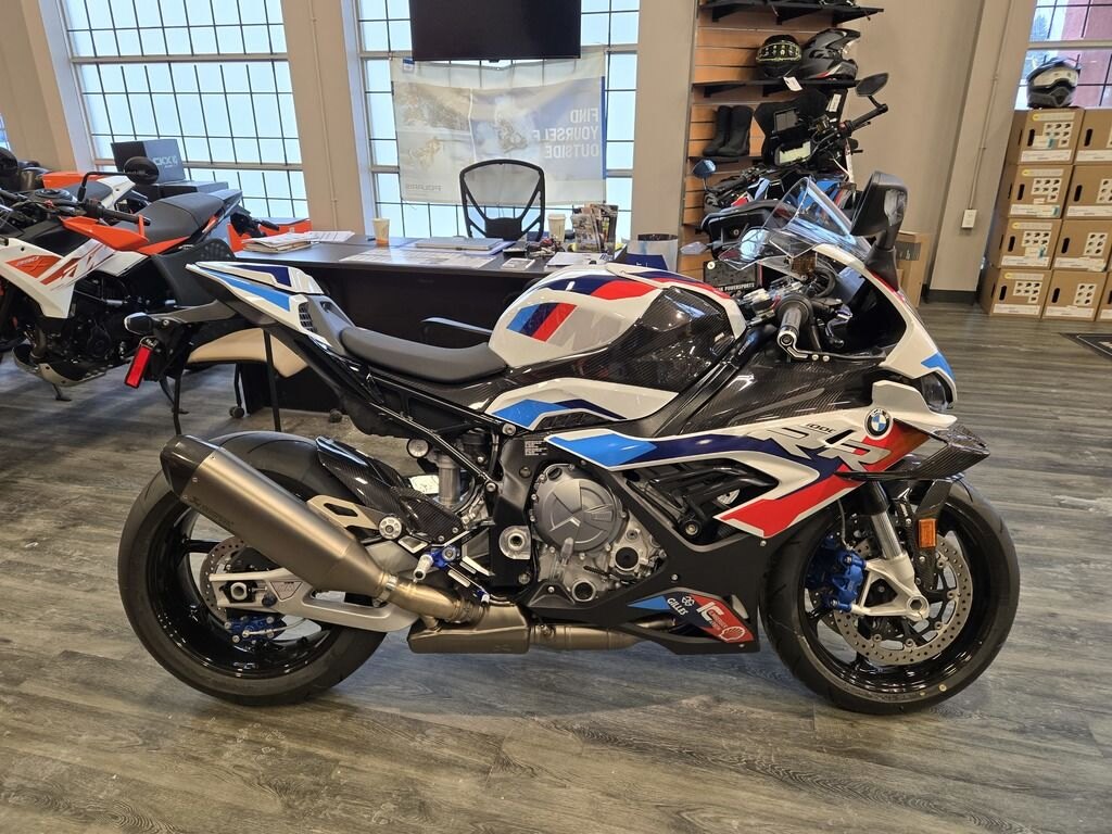 2021 BMW S 1000 RR Light White/Racing Blue Metallic/Racing Red