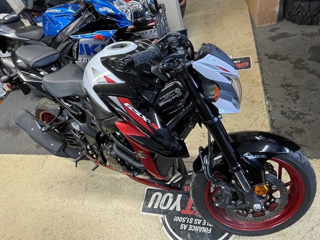 2020 Suzuki GSX-S750 Pearl Glacier White/Glass Sparkle Black