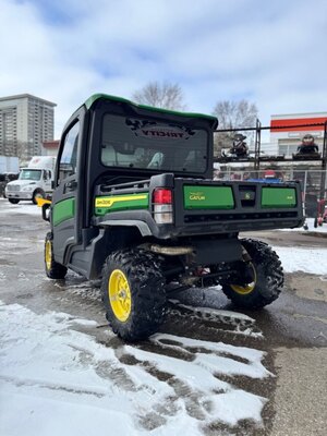 2021 John Deere XUV835R