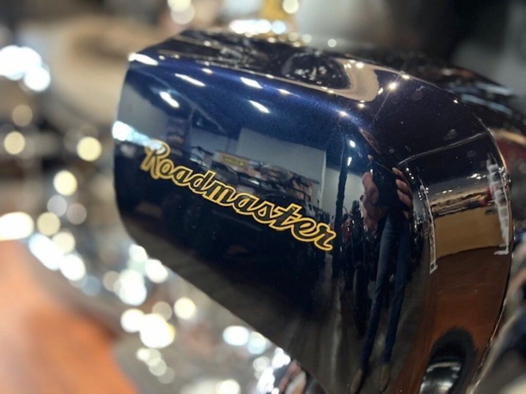 2025 Indian Motorcycle Roadmaster Elite Springfield Blue Candy