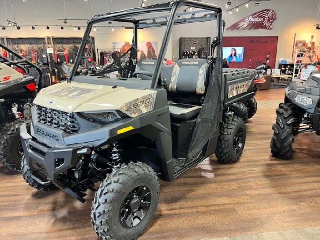 2025 Indian Scout Sixty Bobber Limited Ghost White Metallic Smoke