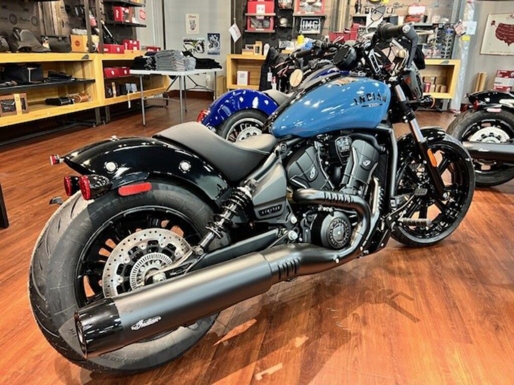 2025 Indian Motorcycle Sport Scout Sixty Limited Sunset Red Smoke