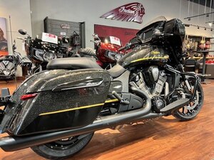 2026 Indian Motorcycle Chieftain PowerPlus Dark Horse 112 w/PowerBand Black Crystal w/Black Meta