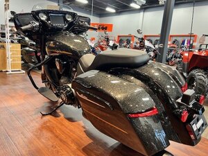 2026 Indian Motorcycle Chieftain PowerPlus Dark Horse 112 w/PowerBand Black Crystal w/Black Meta