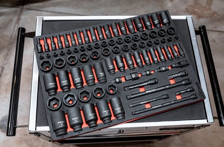 87 Piece 3/8" & 1/2" Drive 6 Point Metric & SAE Standard & Deep Impact Socket Set