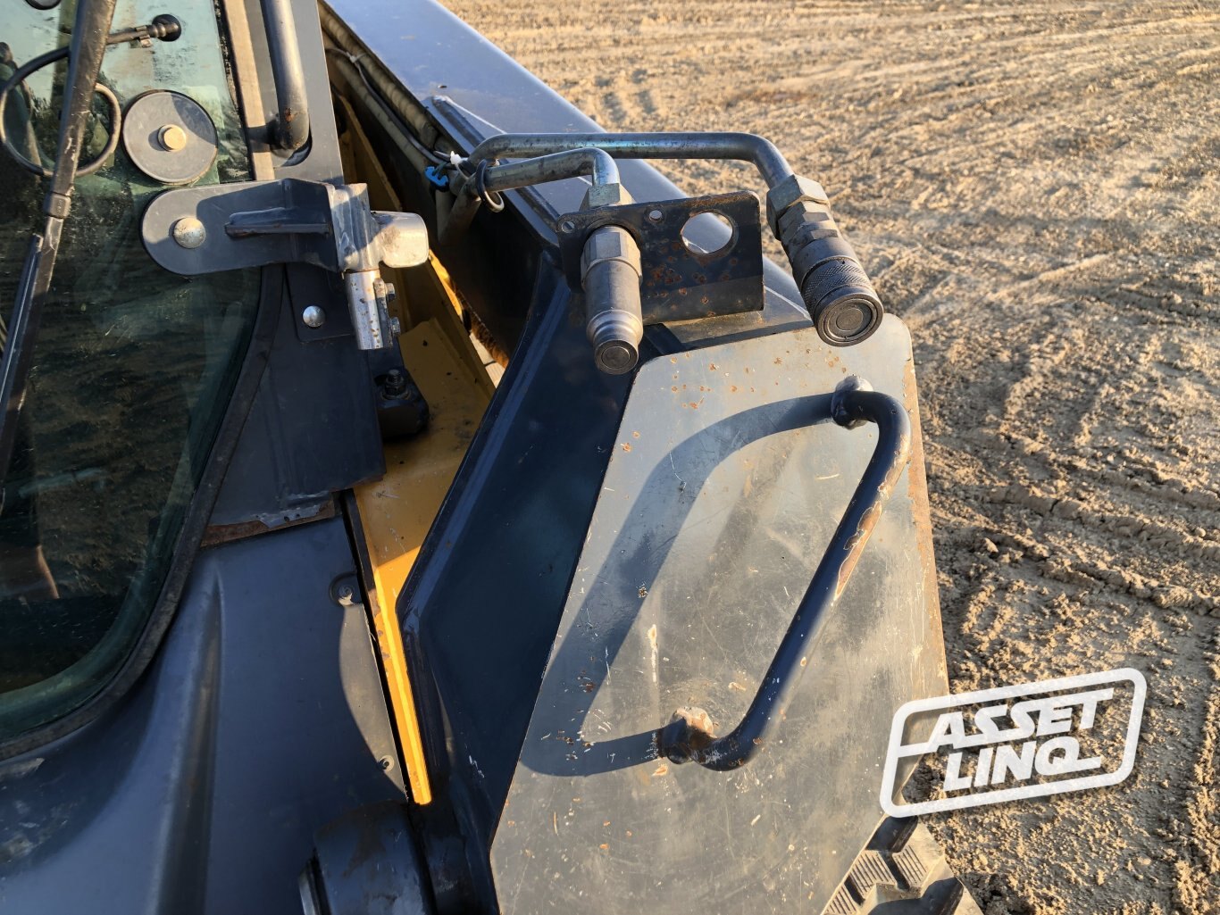 2013 John Deere 329D Skid Steer