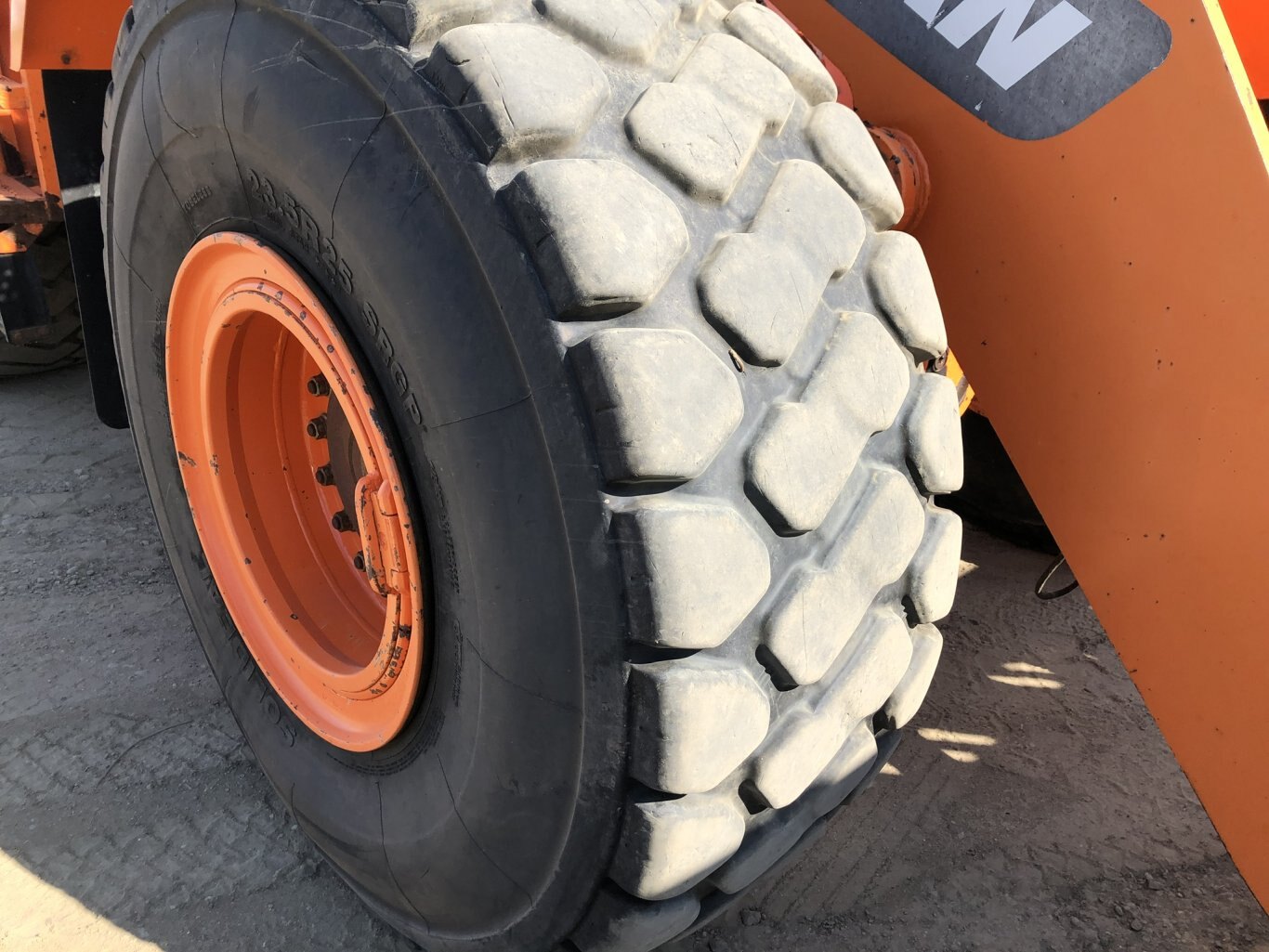 2011 Doosan DL350 Wheel Loader