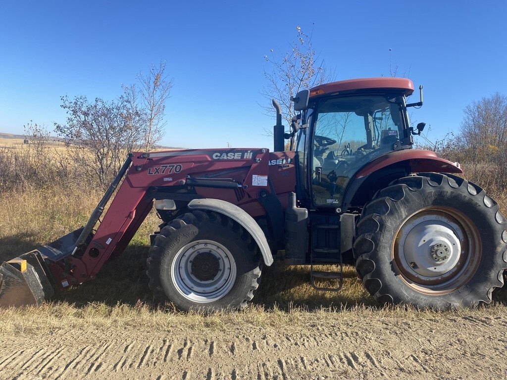 2007 Case IH Puma 165 MFWD Tractor w/ FEL