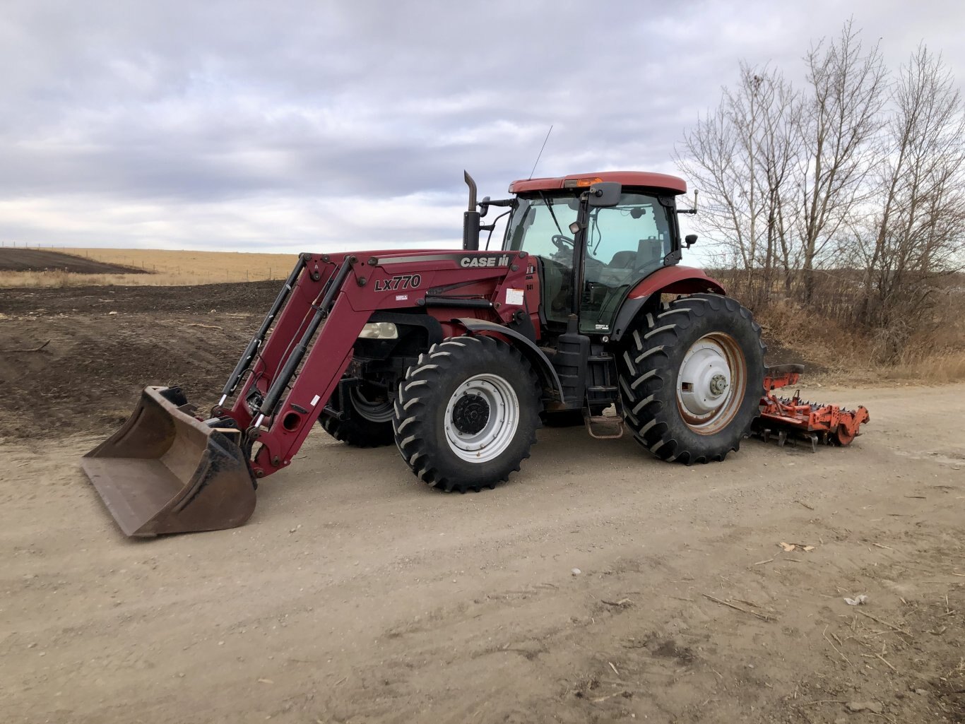 2007 Case IH Puma 165 MFWD Tractor w/ FEL