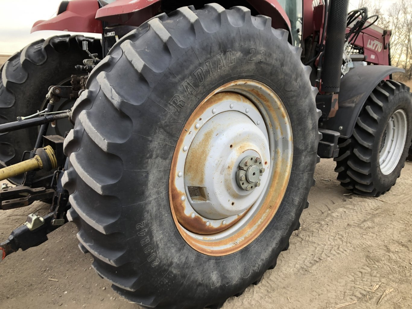 2007 Case IH Puma 165 MFWD Tractor w/ FEL