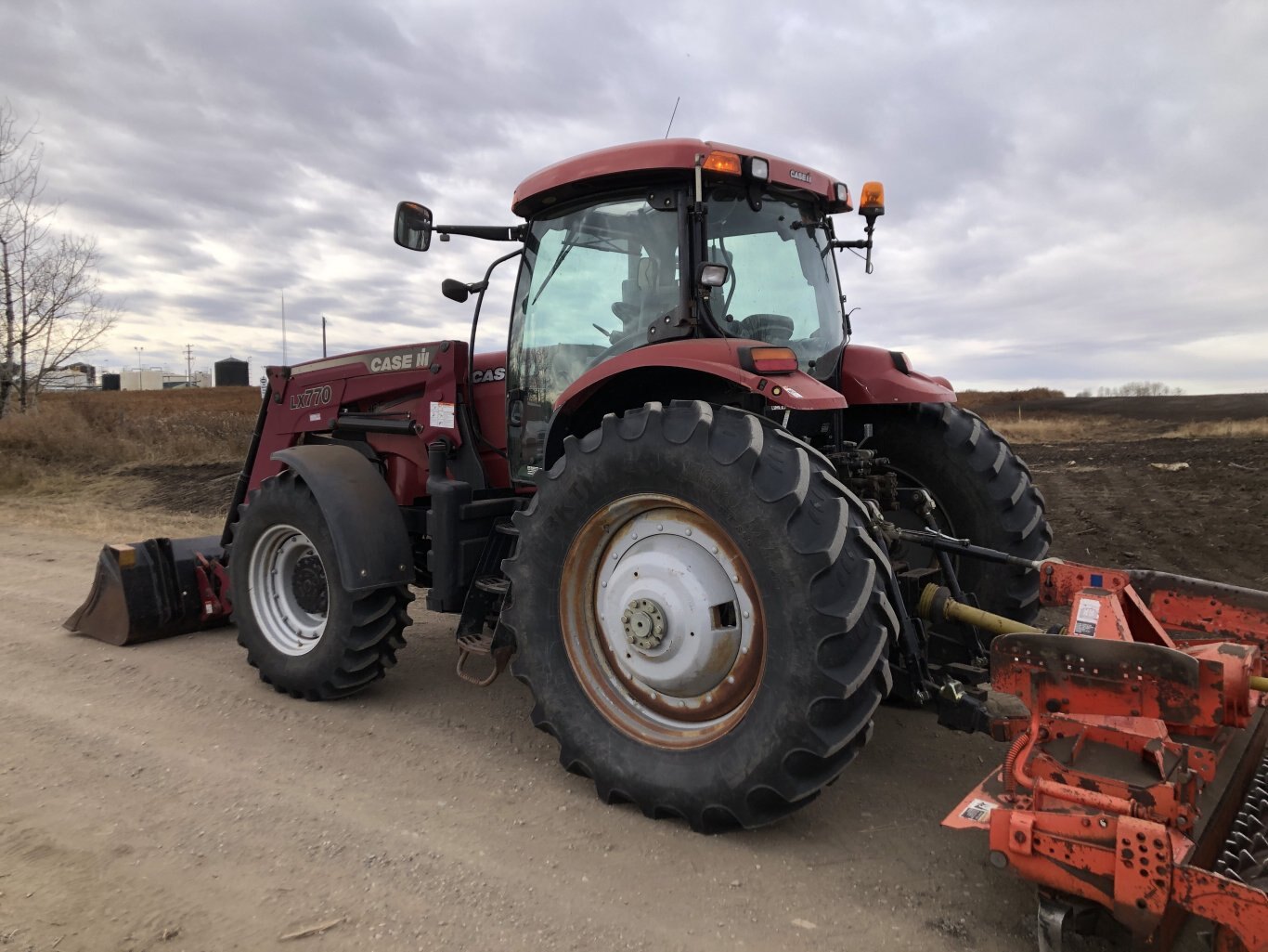 2007 Case IH Puma 165 MFWD Tractor w/ FEL