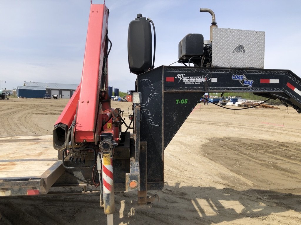 2009 Load Max Gooseneck w/ Fassi F65 Knuckle Picker Trailer