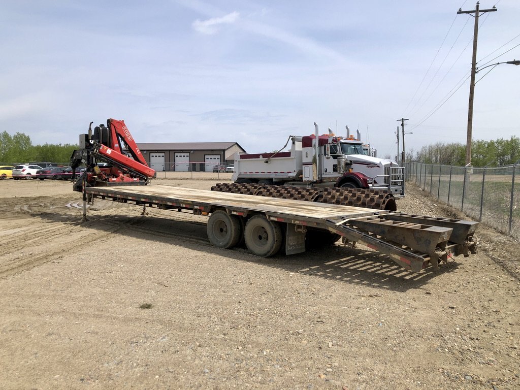 2009 Load Max Gooseneck w/ Fassi F65 Knuckle Picker Trailer