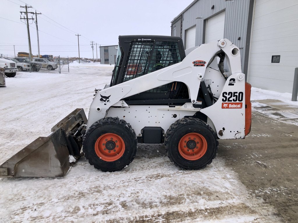 2009 Bobcat S250 Skid Steer Loader