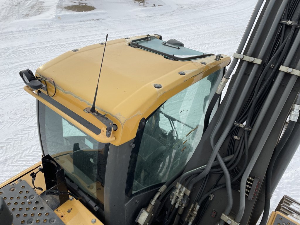 2012 Volvo EC220DL Excavator w/ Thumb