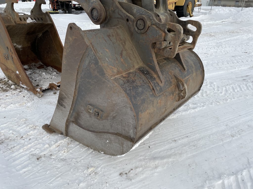 2012 Volvo EC220DL Excavator w/ Thumb