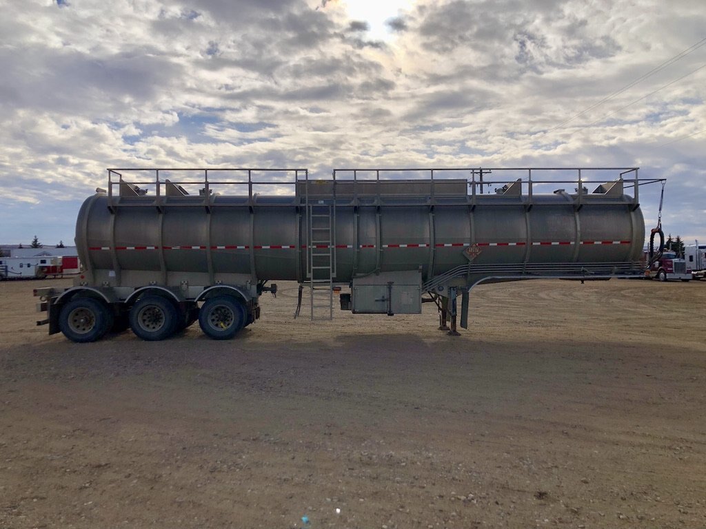 2013 Brenner 407 46m3 Tridem Tank Trailer