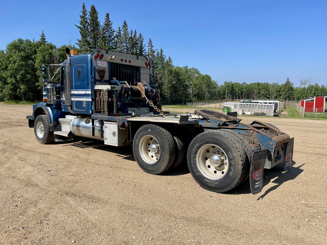 2005 Kenworth C500B T/A Winch Tractor Truck