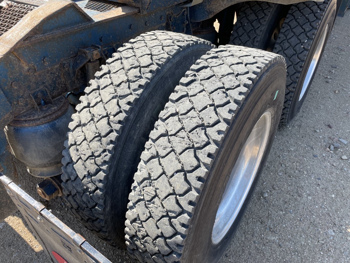 2005 Kenworth C500B T/A Winch Tractor Truck