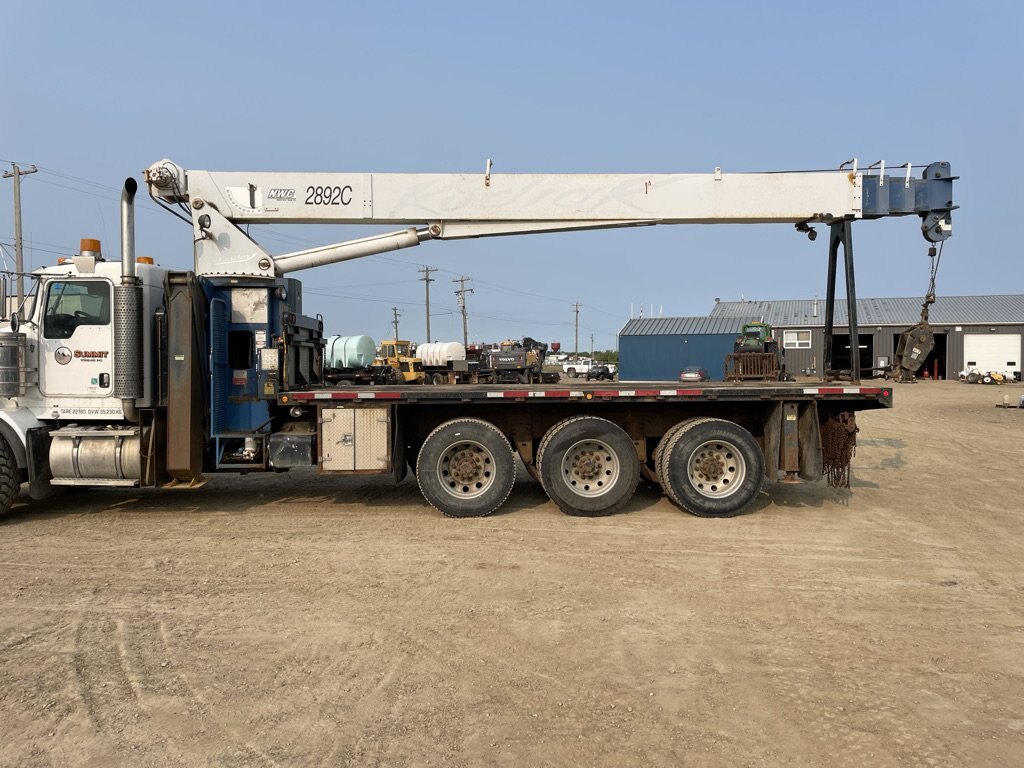 2004 Kenworth T800 Tridrive w/ Manitex 2892 Boom Truck