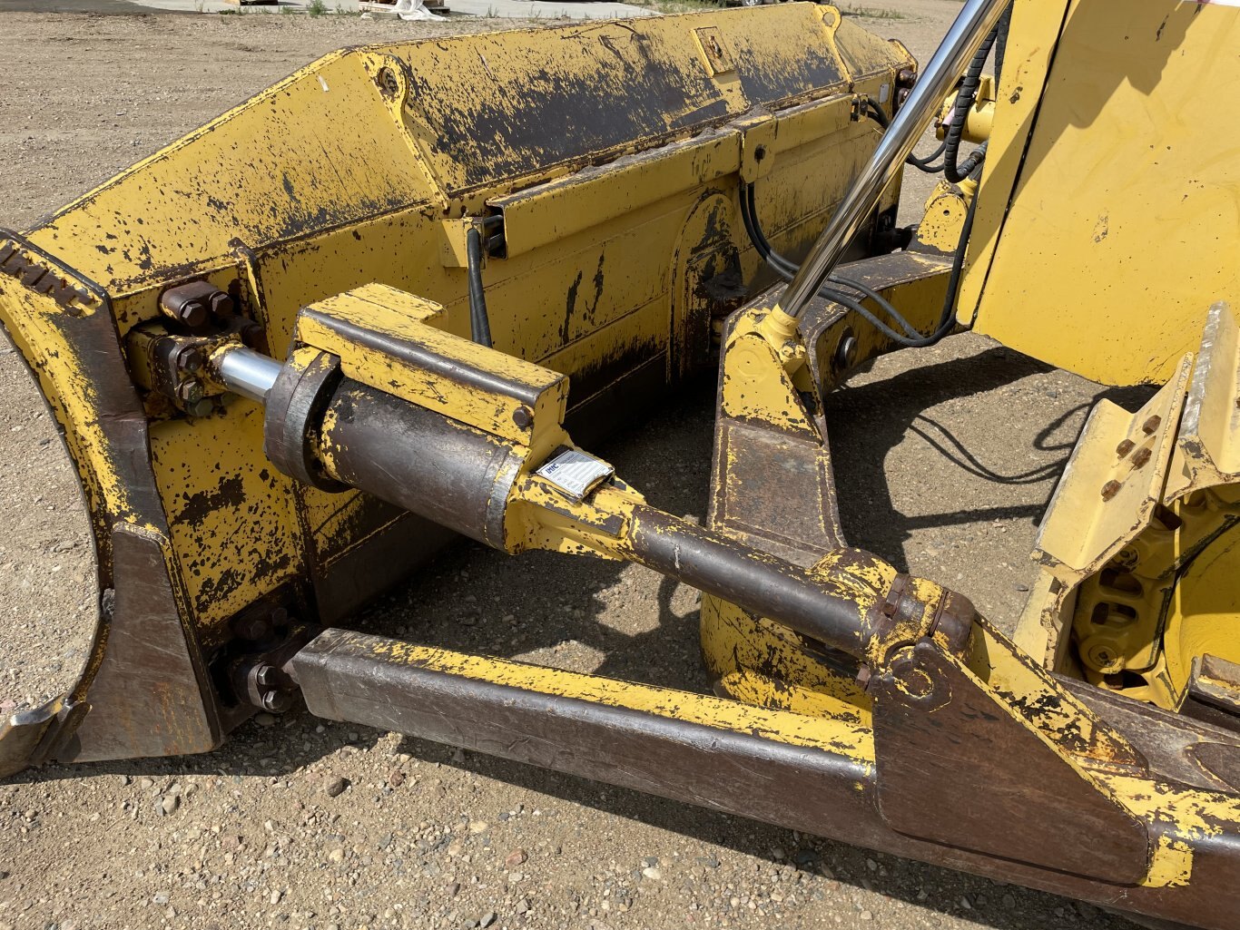 2004 Komatsu D85EX 15 Angle Dozer