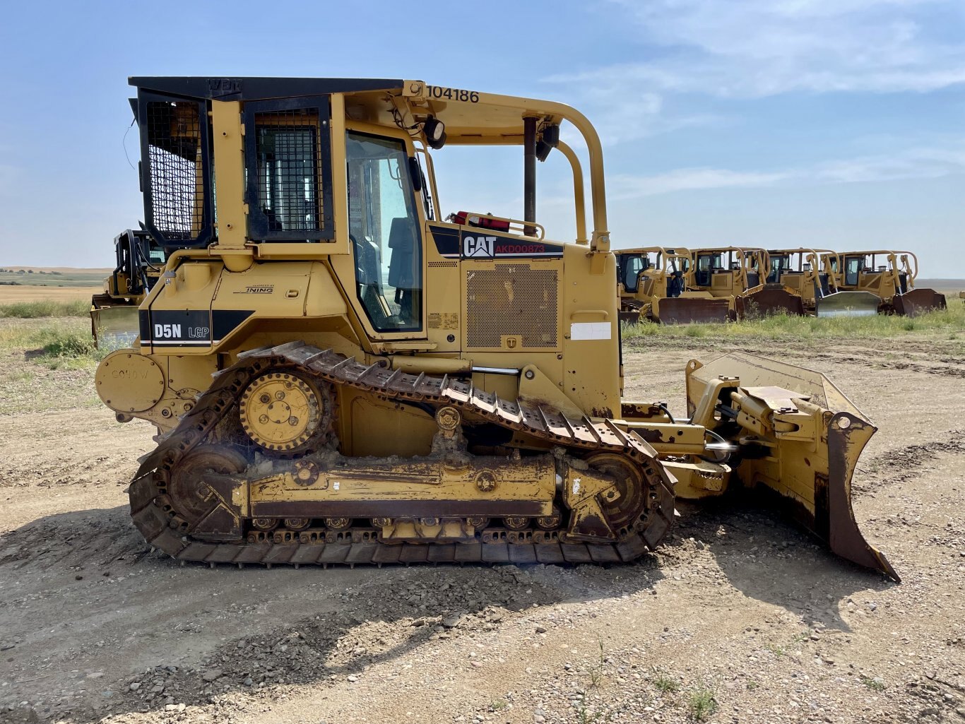 2004 Caterpillar D5N LGP VPAT Dozer