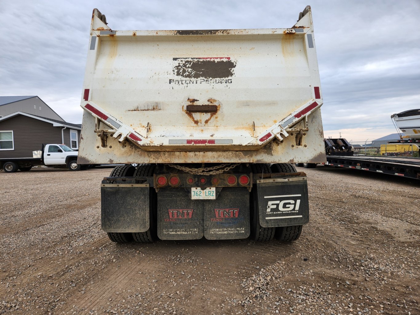 2013 Doepker Impact Tridem End Dump Trailer