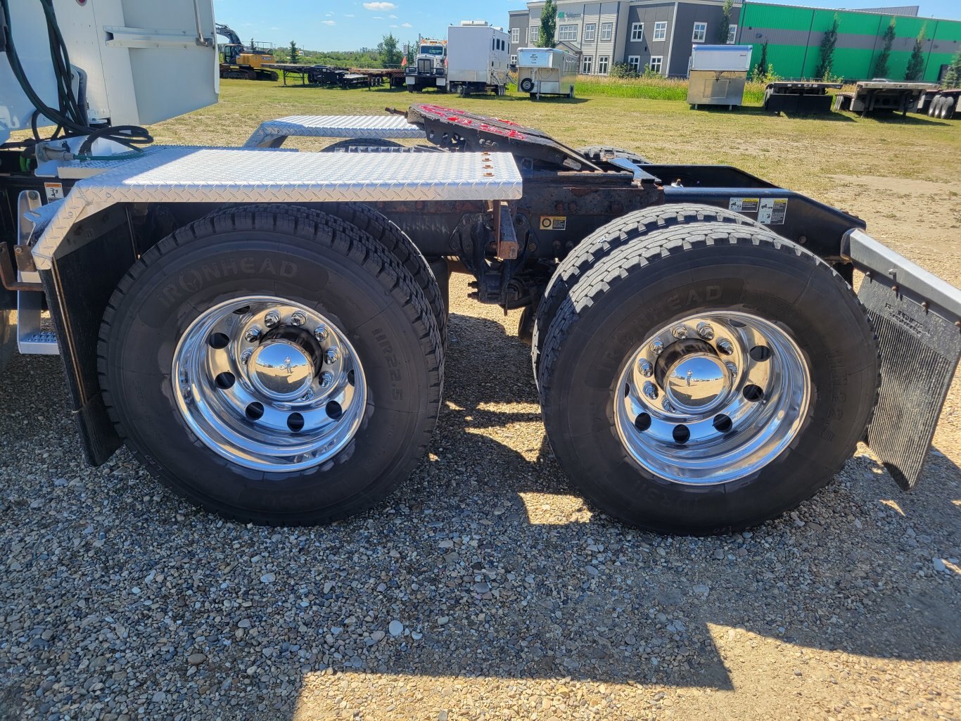 2022 Peterbilt 389 T/A Sleeper Truck Tractor