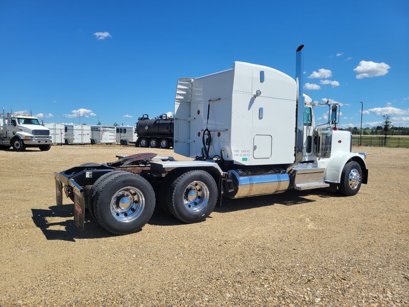 2022 Peterbilt 389 T/A Sleeper Truck Tractor