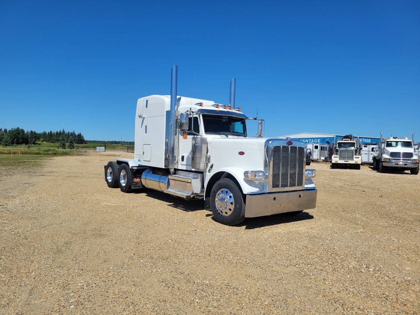 2022 Peterbilt 389 T/A Sleeper Truck Tractor