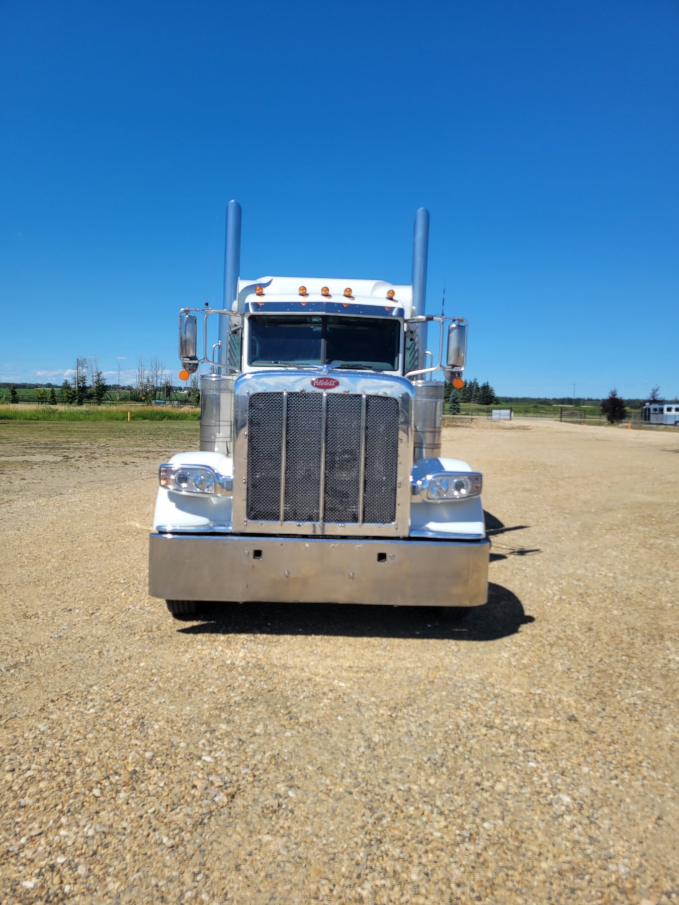 2022 Peterbilt 389 T/A Sleeper Truck Tractor