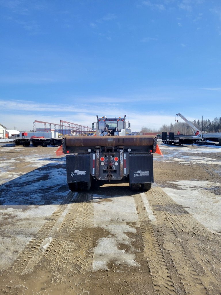 2006 Kenworth C500 8x4 Bed Truck