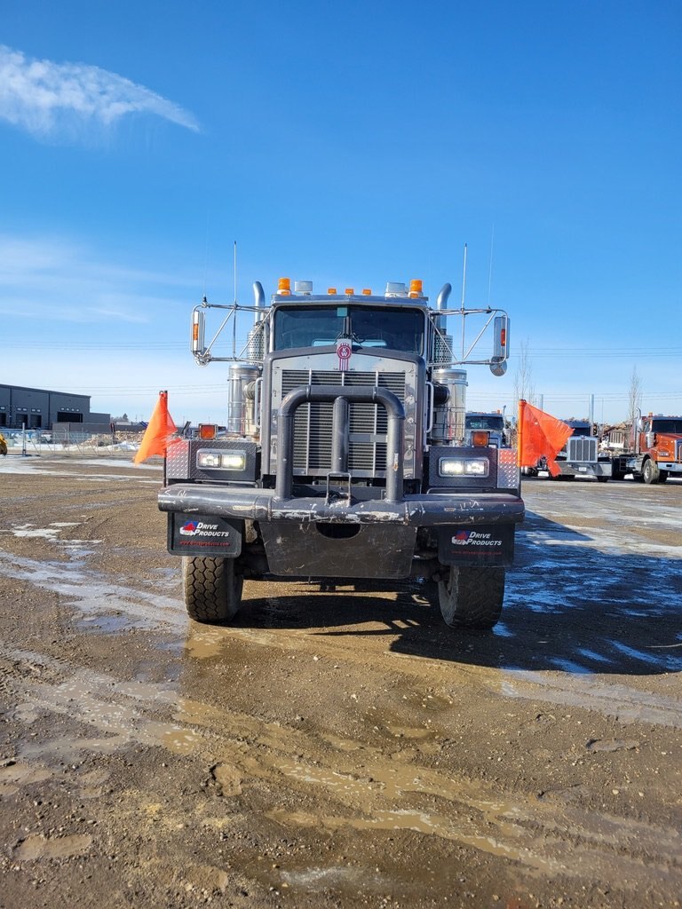 2006 Kenworth C500 8x4 Bed Truck