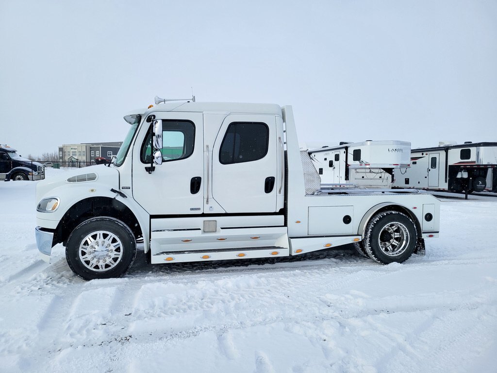 2007 Freightliner M2 106 S/A Crew Cab Truck Tractor