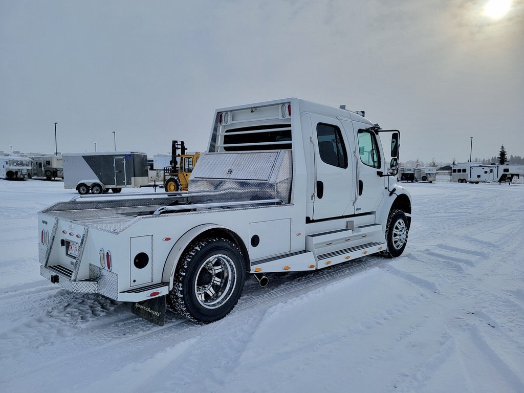 2007 Freightliner M2 106 S/A Crew Cab Truck Tractor