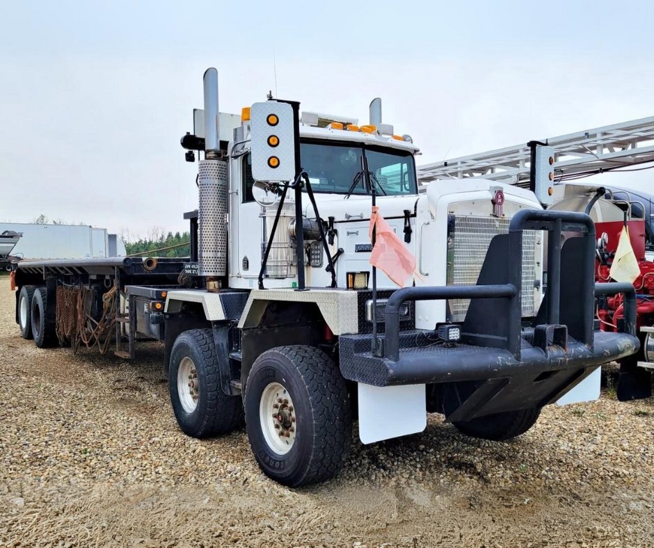 2002 Kenworth C500 385 Inch Bed Truck With Gin Poles