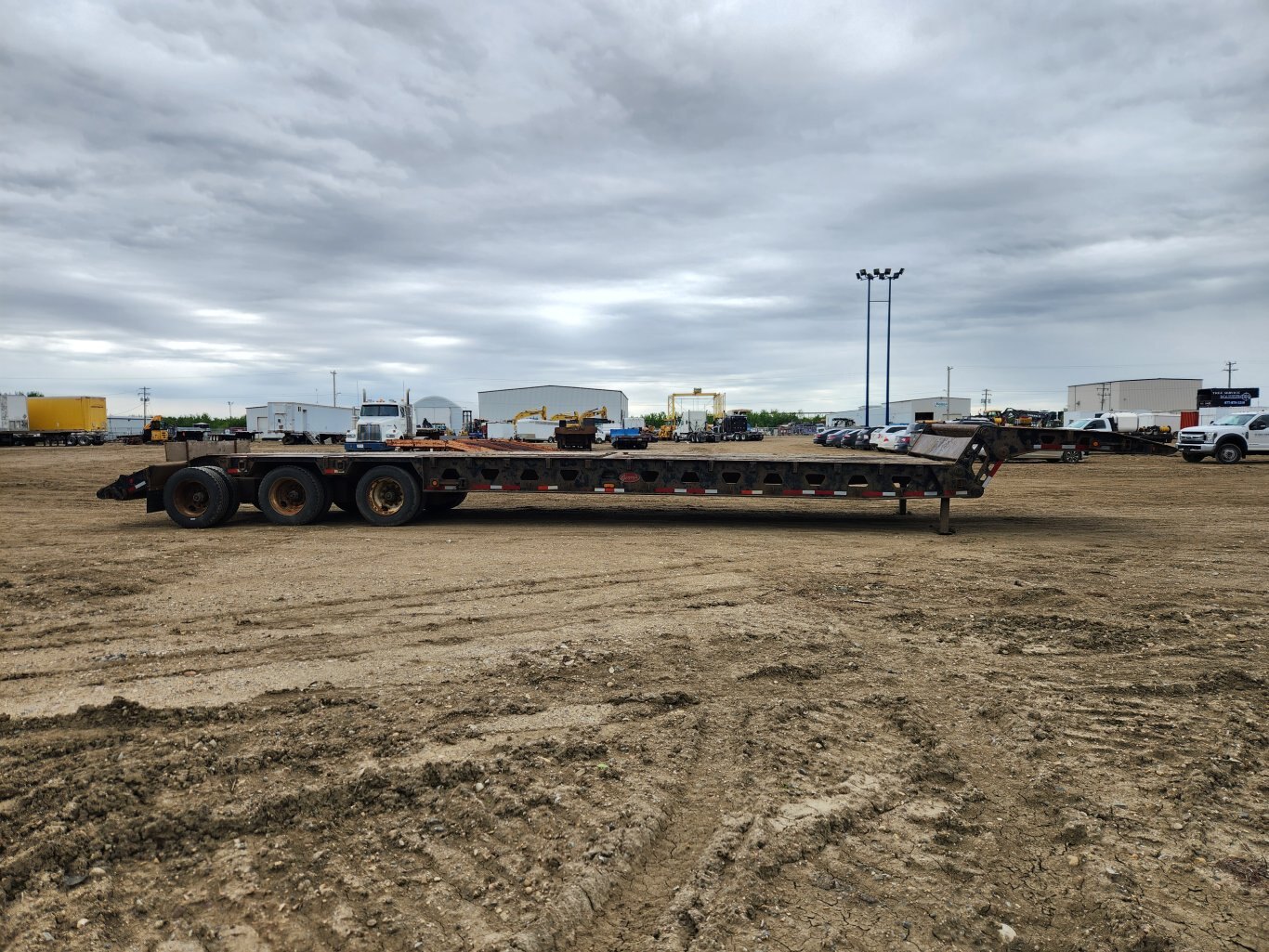 2006 Gerry's 40 Ton Tridem Scissorneck Lowboy Trailer