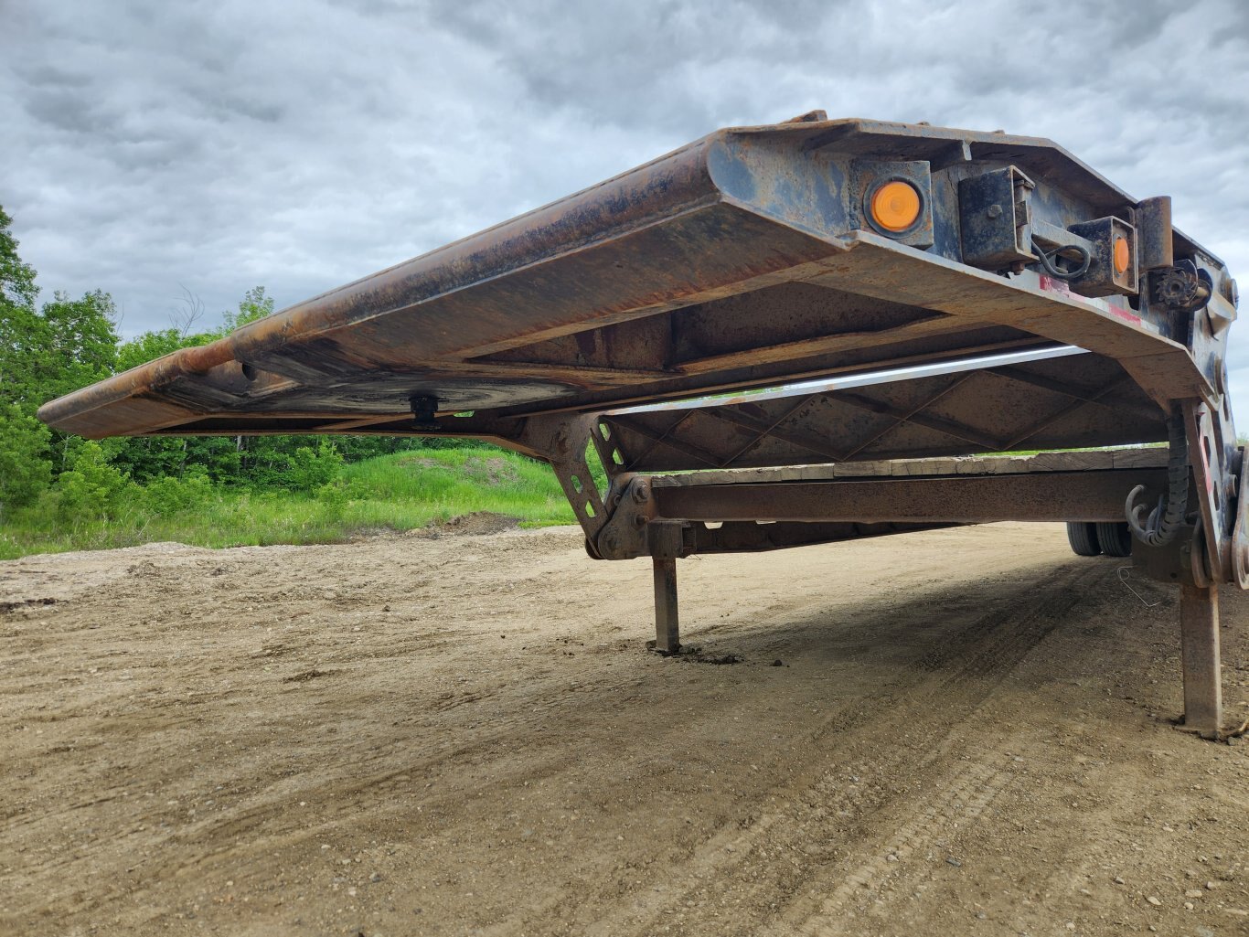 2006 Gerry's 40 Ton Tridem Scissorneck Lowboy Trailer