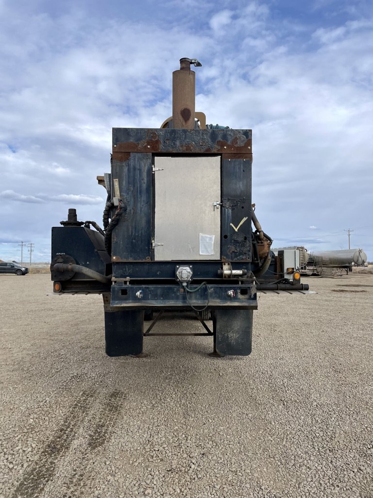 2010 Presvac Systems Semi Vac Tridem Trailer