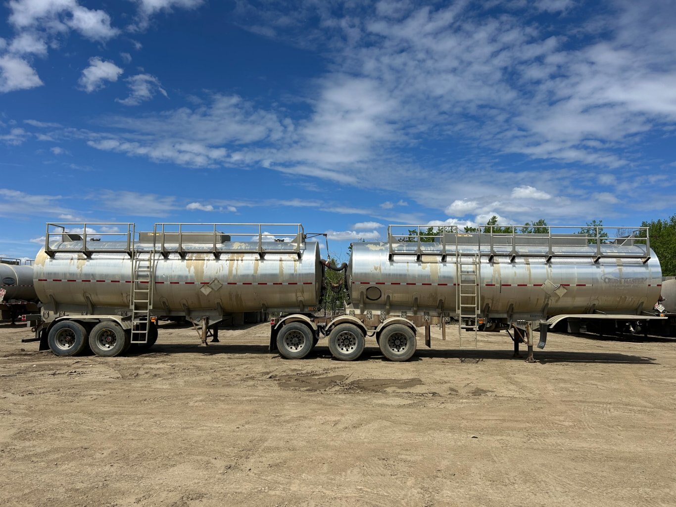 2009 Brenner TC 407 Aluminum Super B Tank Trailers