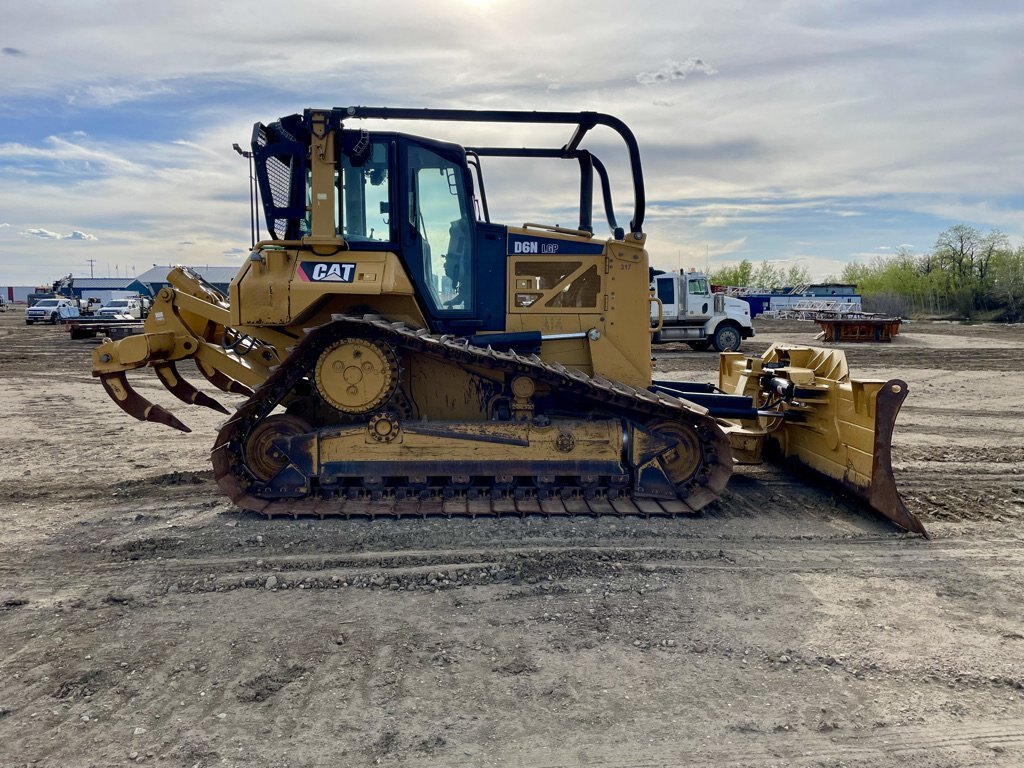 2015 Caterpillar D6N LGP VPAT Dozer