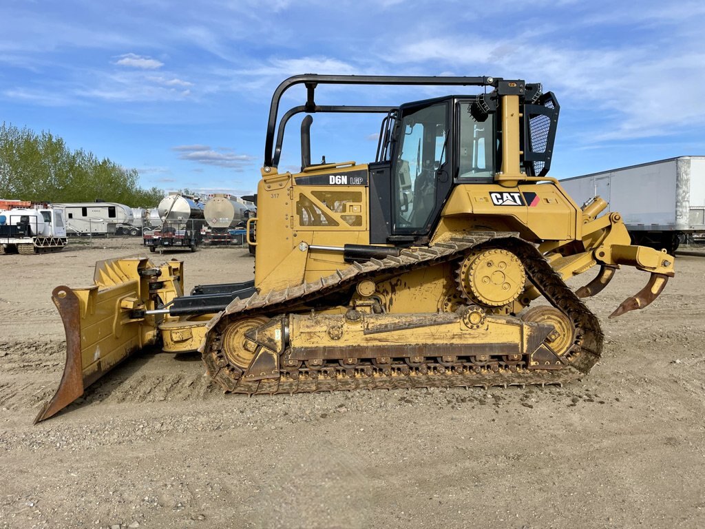 2015 Caterpillar D6N LGP VPAT Dozer