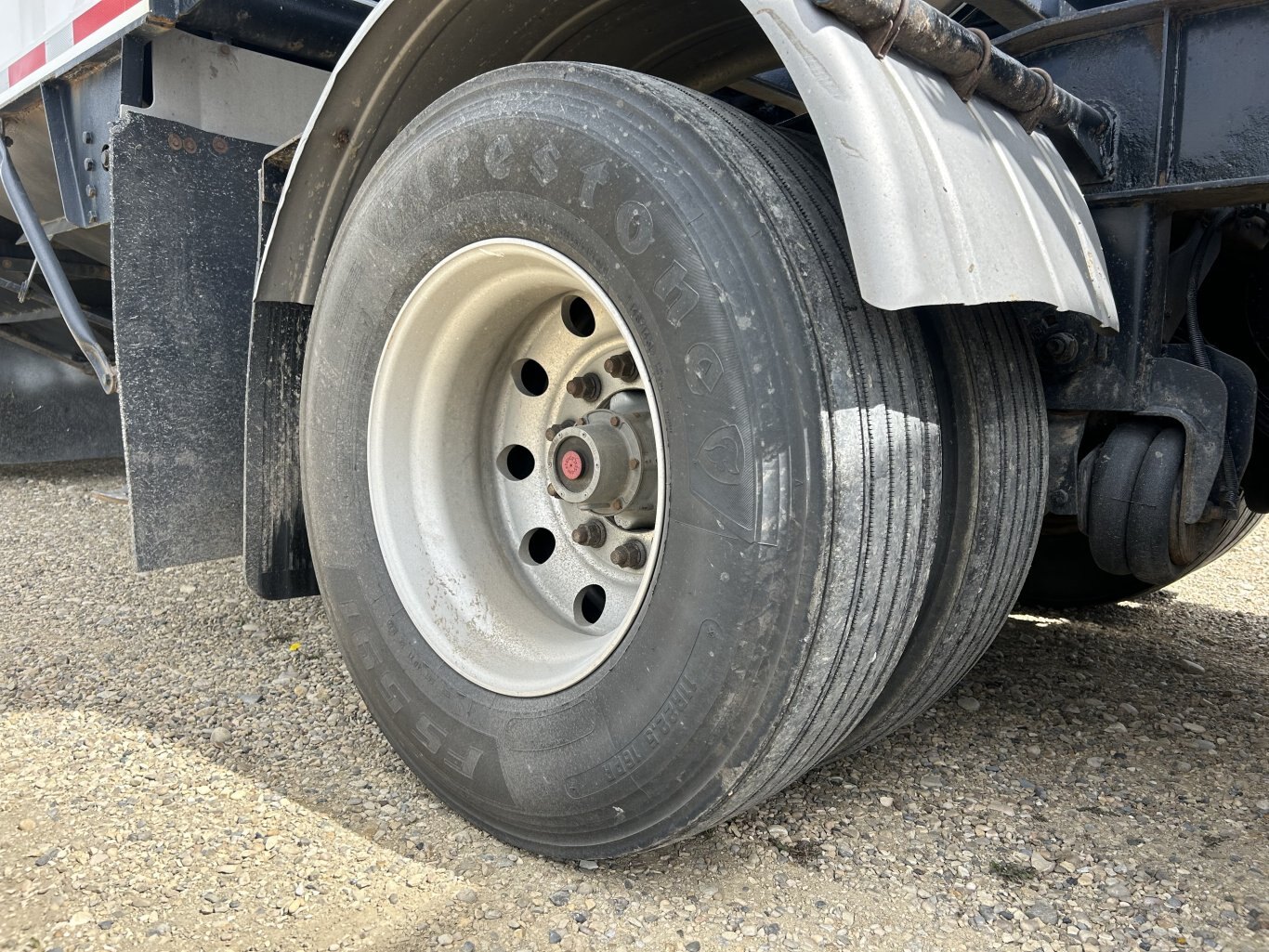 2009 Lode King Steel Super B Grain Trailer