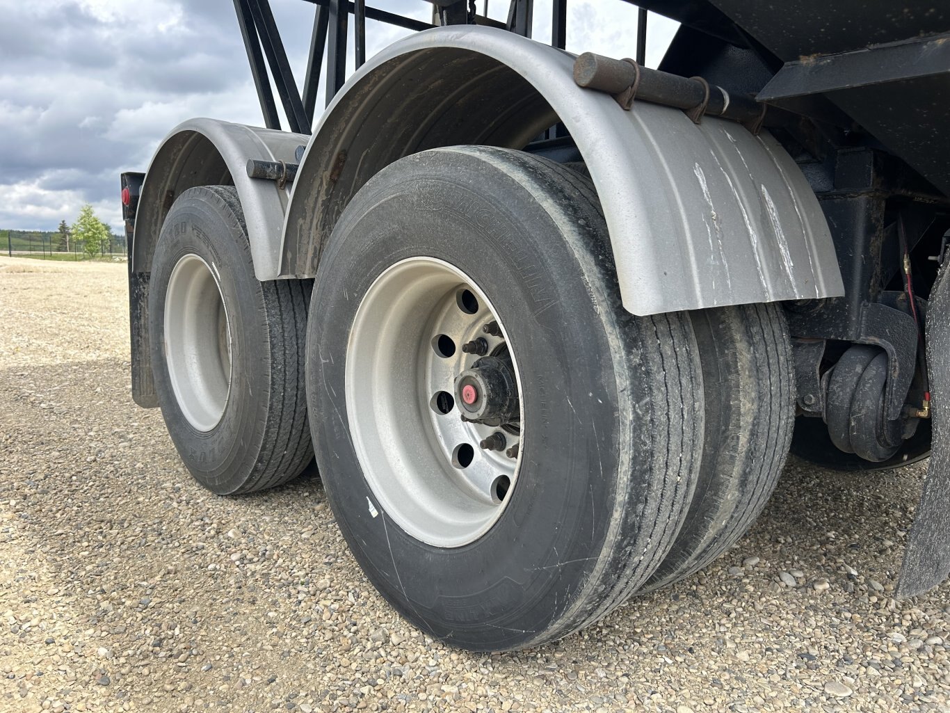 2009 Lode King Steel Super B Grain Trailer