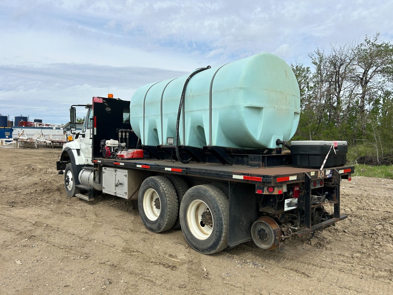 2013 International 7400 Hi Rail Spray Truck