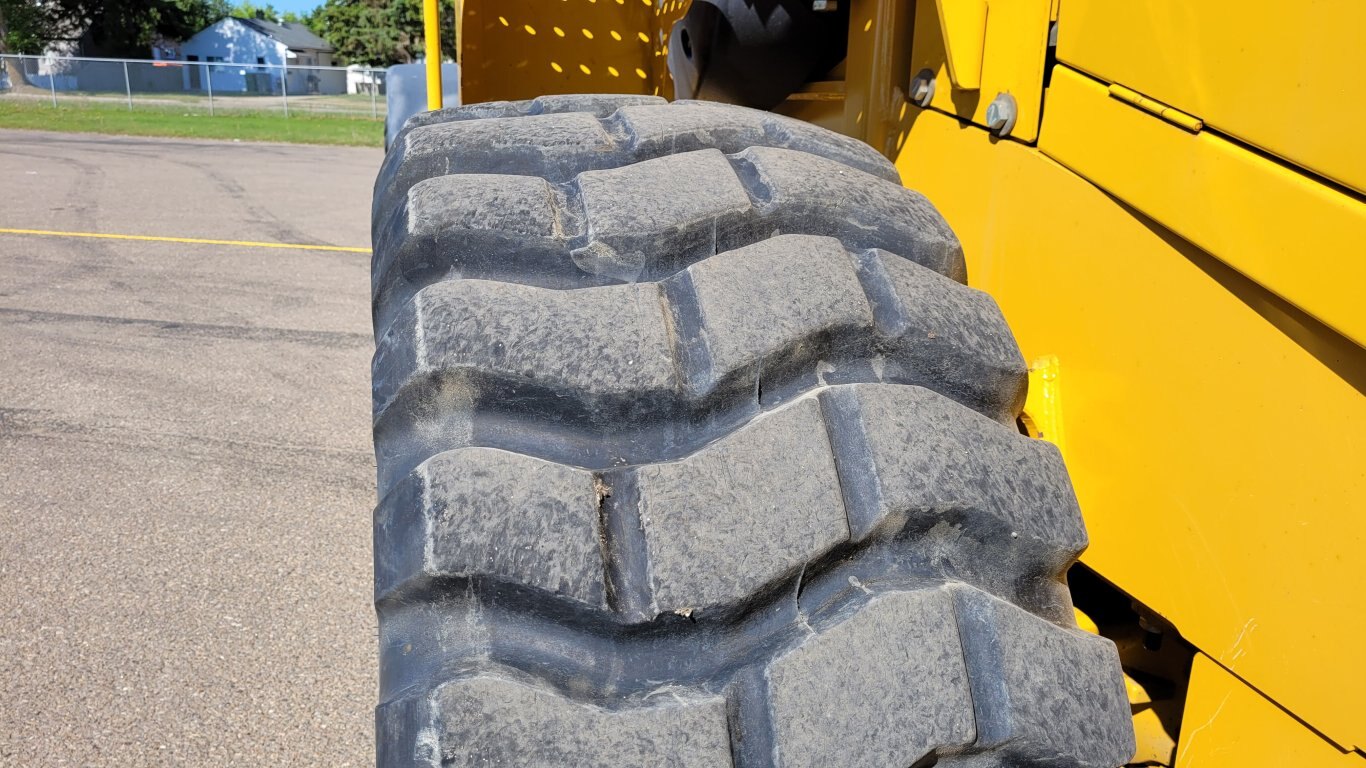 2013 John Deere 624K Wheel Loader