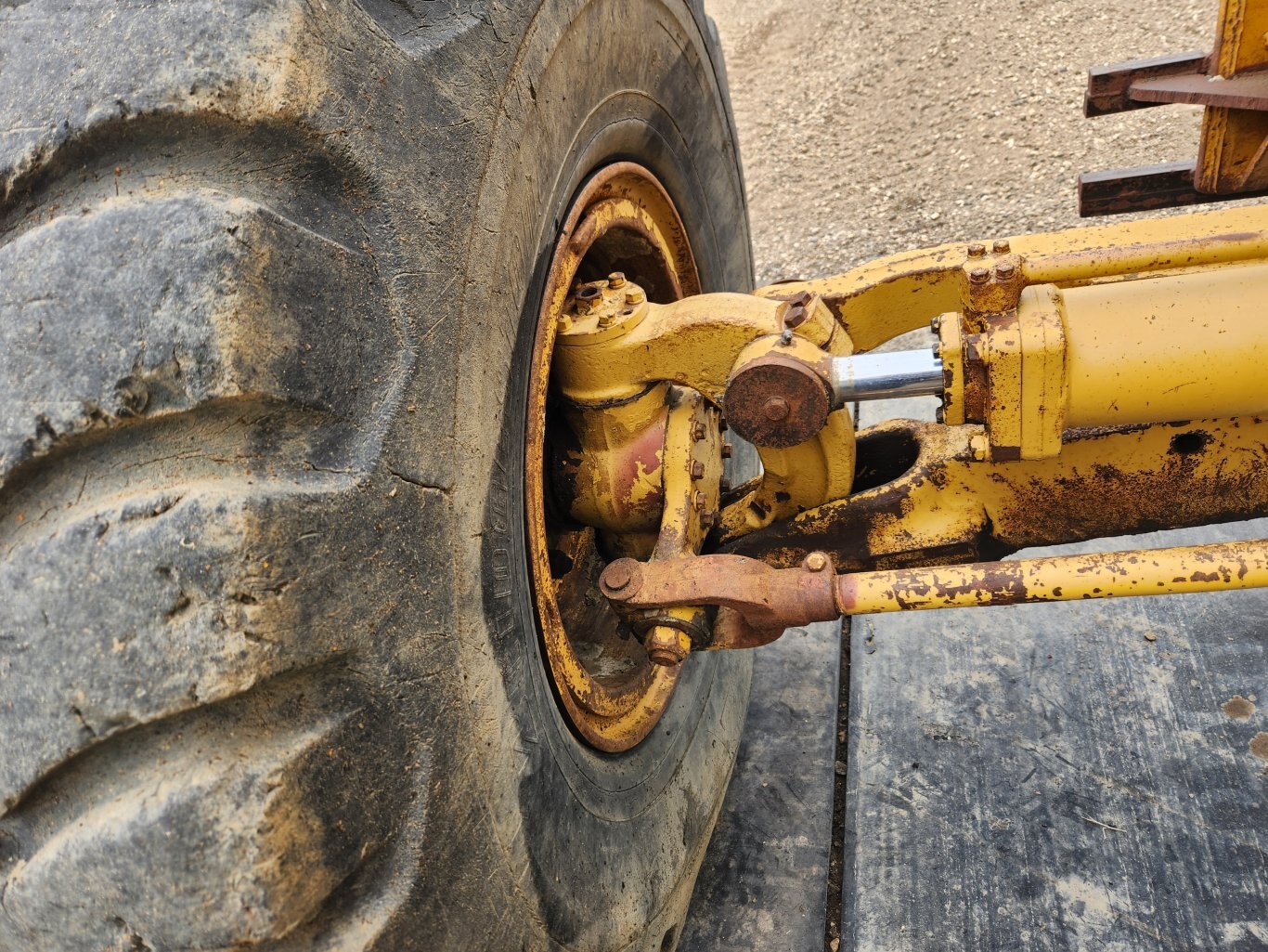 1965 Caterpillar 16 Motor Grader